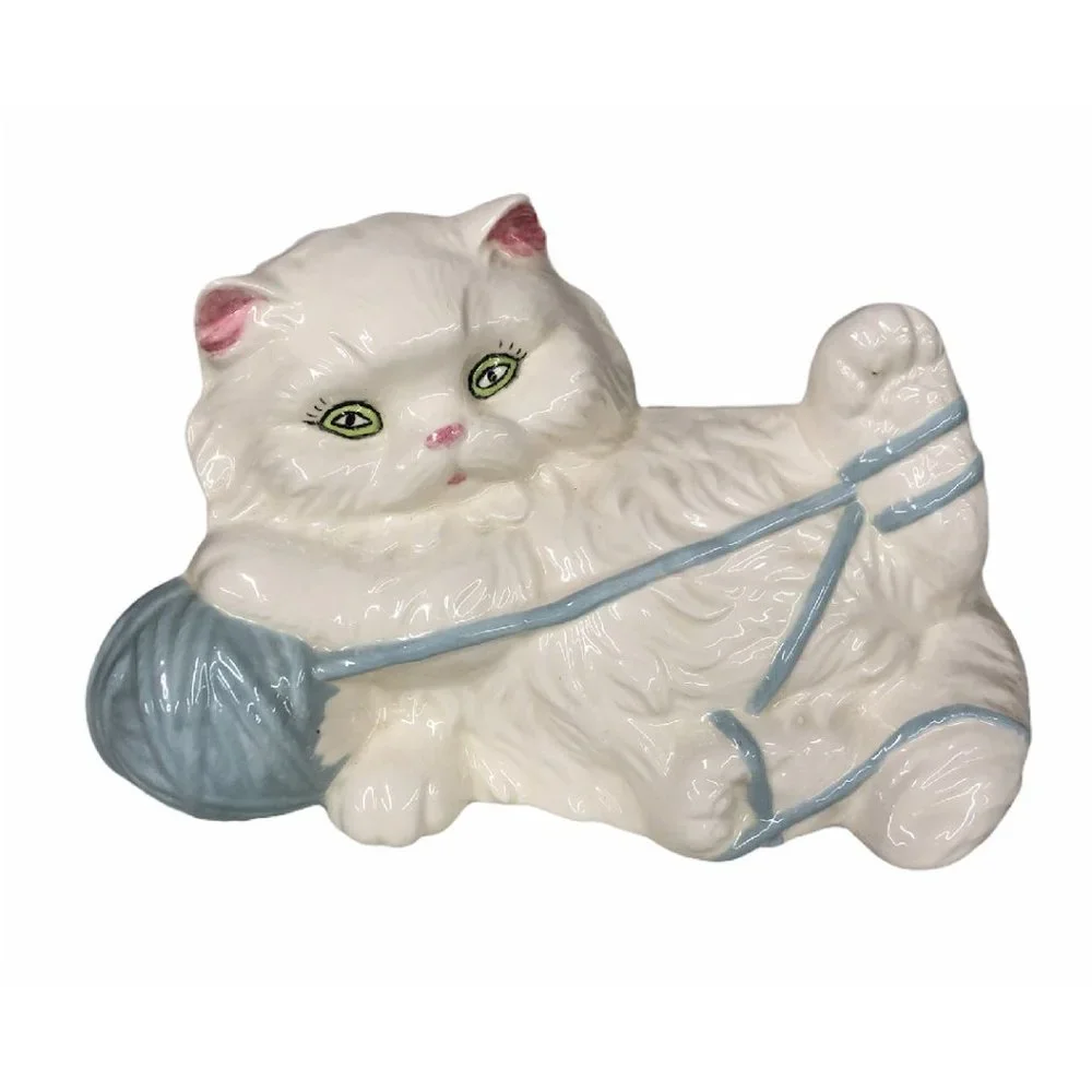 Big White Persian Kitty Cat Playing w/ Blue Yarn - Picture 1 of 11